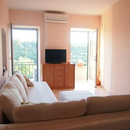 度假居 Oliva 比利切